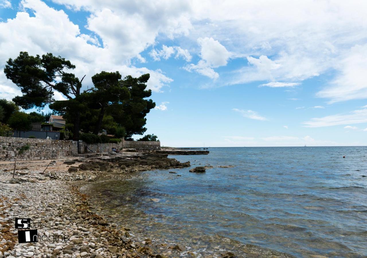 Charming Stone Cottage By The Sea 乌马格 外观 照片